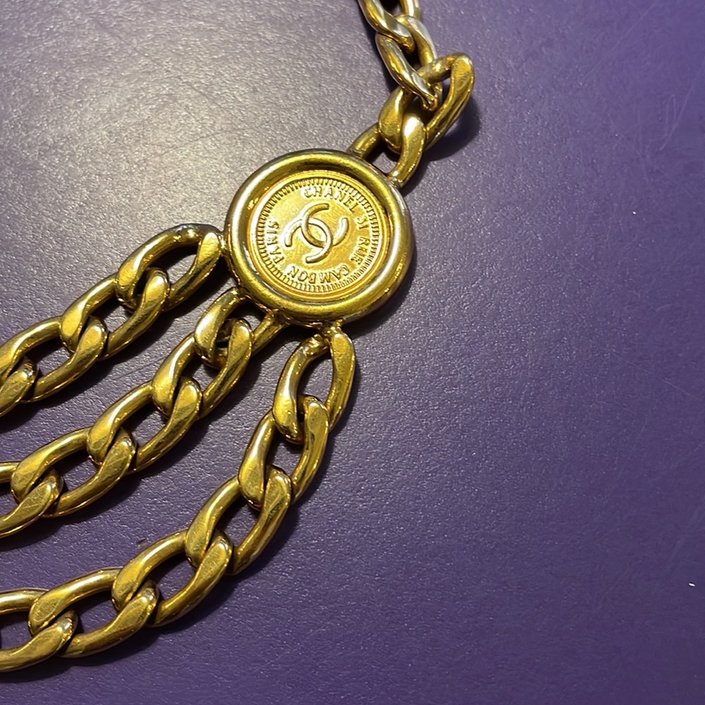Pristine Chanel belt - Picture 2 of 7